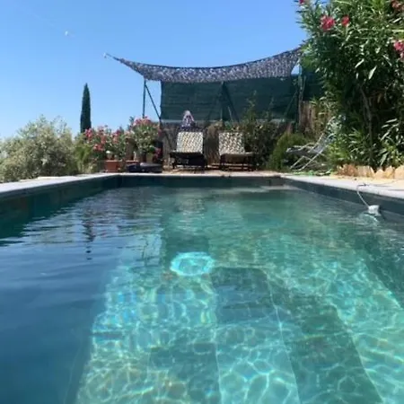 Avec Piscine Mes En Provence A De Venise Holiday home *